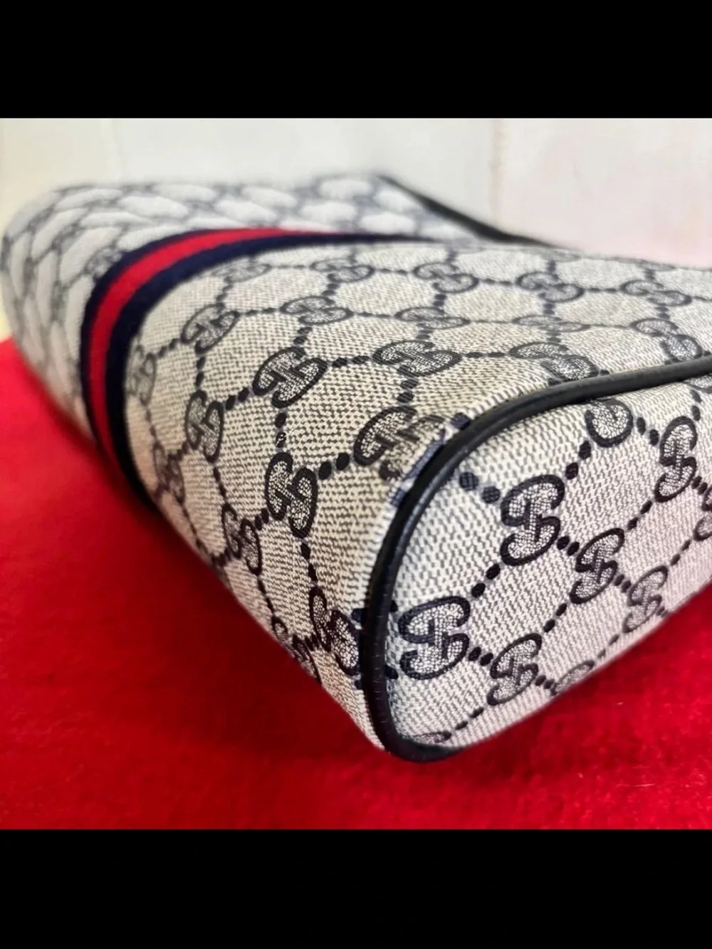 Gucci Beige/Black Toiletry Pouch with Red Center Stripe